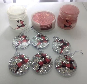 Juego de Navidad de renos a cuadros - 2 frascos - 6 adornos - Juego de posavasos de 5 piezas - Imagen 1 de 11