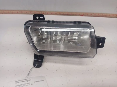 2022-2024 Chevrolet Silverado 1500 Driver Left Side Fog Lamp 11447377 - Image 1 of 4