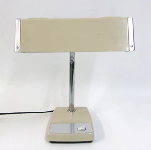 Vintage Mid Century Mobilite Beige & Chrome Retro Gooseneck Desk Lamp Works - Picture 1 of 5