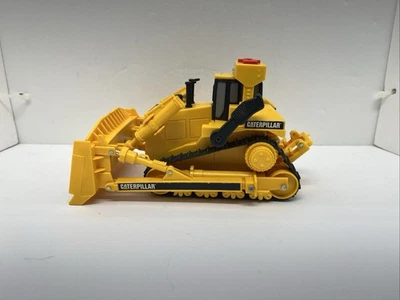 Caterpillar Bulldozer Has Sounds, Lights, Motion Battery Powered Missing Parts - Image 1 of 4