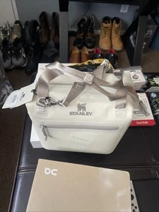 New Stanley Julienne Mini Cooler Bag 7.4qt 10 Can Carry-All Cream White - Picture 1 of 1
