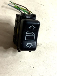 **Mercedes Benz W140 S420 C220 500SEC Window Regulator Switch Left 92-99 - Picture 1 of 3