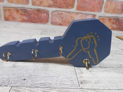 Ganchos porta llaves de pared con forma de llave azul cocina de campo lindo divertido madera Foto 1 de 4