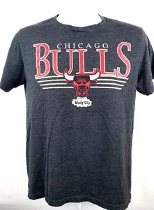 Chicago Bulls Gr. Small T-Shirt NBA Basketball Distressed Logo Grau Windy City - Bild 1 von 4