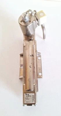 Versa VSG-4532-M-P-167-3530-A120 Solenoid 40-175 PSIG 058008-19 - Image 1 of 4