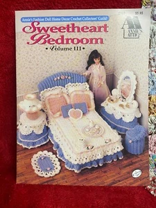 Sweetheart Bedroom Volume 3 Crochet Booklet by Annies Attic - Picture 1 of 3