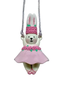 Vintage 1997 Avon Pastel Bunny Bubbles Ballerina & Ears Bubble Wand Necklace - Picture 1 of 20