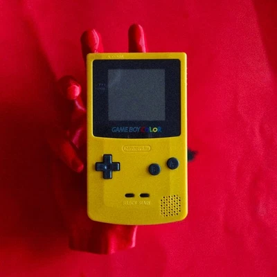 Nintendo Game Boy Color Amarillo Diente de León 👾 CGB-001 GBC RESTAURADO CUERPO NUEVO Foto 1 de 3