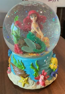 Disney Die kleine Meerjungfrau unter dem Meer Schneekugel Spieluhr Arielle Vintage funktioniert - Bild 1 von 6