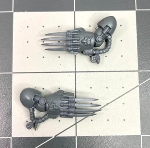Warhammer 40k Space Wolves TERMINATOR LIGHTNING CLAWS #1 Wolf Guard bits GW AY25 - Picture 1 of 2
