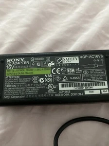Genuine Sony VGP-AC16V8 AC Adapter 16V 4A 65W Charger for Sony VAIO - Picture 1 of 6
