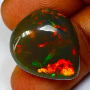 Pera 31,66 Ct Certificata GIT 100% Naturale Multicolore Danzante Nero Fuoco Opale - Foto 1 di 3