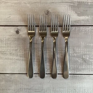 Set Of 4 Wallace Silver Stainless Steel KIRSTEN Flatware Dinner Forks Lot #1 - Picture 1 of 12