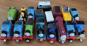 Thomas The Tank & Friends TAKE N PLAY - 10 TRAIN + CARRIAGE BUNDLE - Picture 1 of 4
