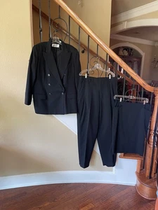 Ellen Tracey Black Women’s 3pc Suite, sz16, Pre-owned - Picture 1 of 2