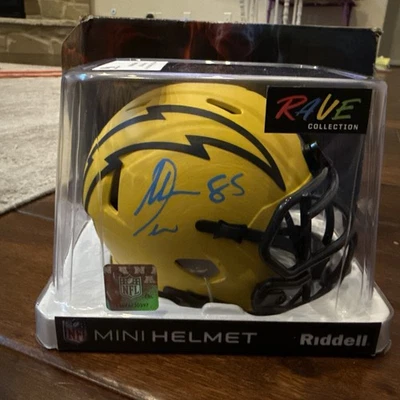 Minicasco Beckett BAS firmado por Antonio Gates autografiado Chargers Rave Foto 1 de 4