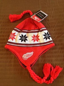 Detroit Red Wings Youth Reebok Winter Knit Hat w/ Tassels . NHL Hockey Warm NWT - Picture 1 of 1