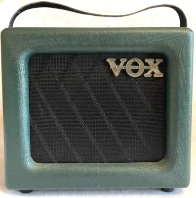 Amplificatore per chitarra Vox Mini3 Modeling testato e funzionante spedizion... - Immagine 1 di 4