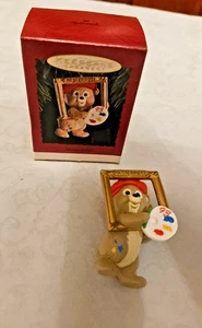 Vintage Hallmark Andenken "BEARY GIFTED" 1993 Weihnachtsschmuck mit Box - Bild 1 von 3