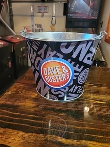 DAVE AND BUSTER BIEREIMER STAHL, ARCADE GAMEROOM BAREWARE  - Bild 1 von 5