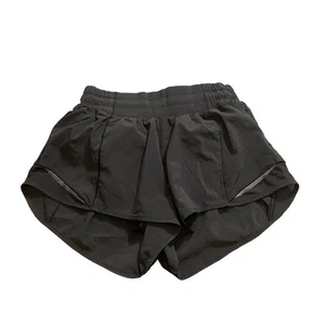 Lululemon Hotty Hot niedrig geschnitten gefütterte Shorts 2,5" schwarz Damen sportlich Größe 4 - Bild 1 von 7