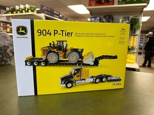 1/50 John Deere 904 P-Tier Wheel Loader and Semi Prestige Collection - Picture 1 of 4