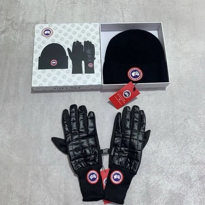 Canada Goose 100% Wool Ribbed Beanie Hat & Pair Of TNF Gloves In Box Set - Image 1 of 4