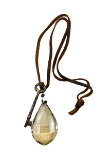 Lucy Inspired Emma Key & Large Teardrop Glass Champagne Pendant Necklace 36" - Picture 1 of 24