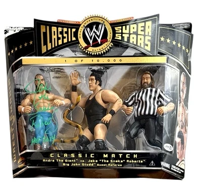 WWE JAKE LA SERPIENTE ROBERTS SUPERESTRELLAS CLÁSICAS FIRMADAS PAQUETE DE 3 1/10.000 CON JSA Foto 1 de 4