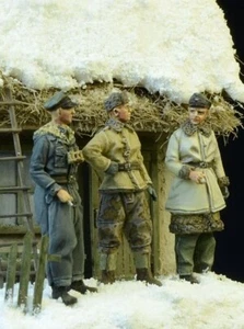 Día D miniatura DD-72003 1/72 oficiales alemanes de la WSS 1943-45 - Imagen 1 de 4