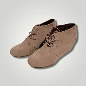Botas de cuña Toms Kala de gamuza, para mujer talla 12 M, tobillo boho desert toupe - Imagen 1 de 6
