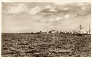 bahrain, MANAMA المنامة, Panorama vom Meer, Leuchtturm (1930er Jahre) RPPC Postkarte - Bild 1 von 2
