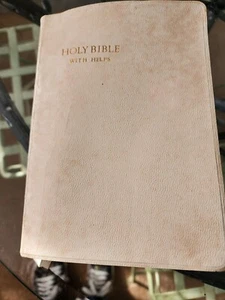 Holy Bible with Helps Thomas Nelson Vintage 1955 White  - Picture 1 of 18