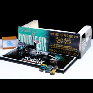 Spark 1:43 Mercedes F1 #44 W10 Lewis Hamilton 2nd USA GP 2019 FIA World Champion - Picture 1 of 5