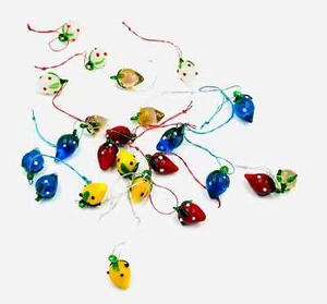 Hand Blown Glass Strung Strawberry Strawberries Beads Ornaments Lot 23 1" Vtg - Picture 1 of 4