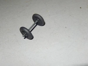 LIONEL PART -ORIGINAL WHEEL SET FOR 6414 AUTOMOBILE - EXC - SR17 - Picture 1 of 1