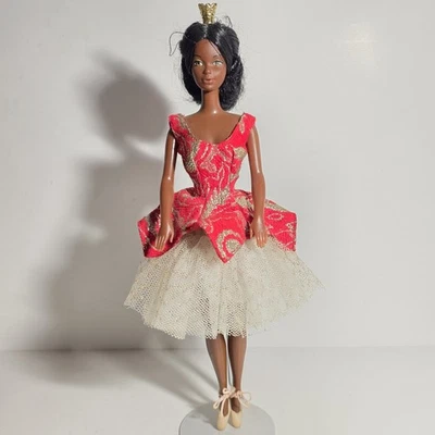 1976 Ballerina Cara #9528 Steffie Face w/ #9329 Princess Aurora Outfit + Stand - Image 1 of 4