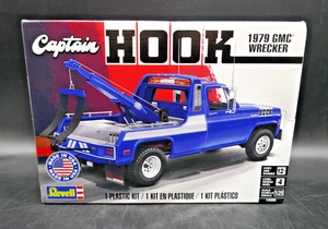 1:25 Revell 1979 GMC Wrecker Captain Hook Model Kit 14590 - New in Open Box - Picture 1 of 7