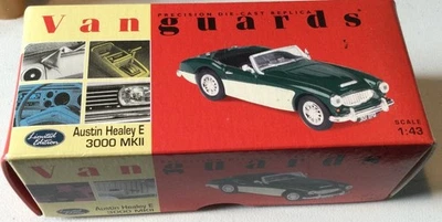 VANGUARDS 1/43 VA05101 AUSTIN HEALEY E 3000 MK2 BRITISH RACING GREEN WHITE MINT - Image 1 of 4