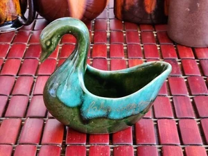 Jarrón decorativo en forma de cisne caja de baratija brotes cerámica azul estilo montaña verde - Imagen 1 de 12