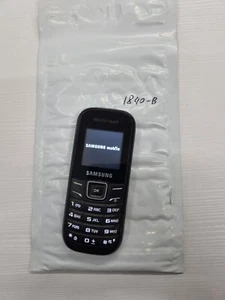 Samsung E1200i Black Unlocked Network Mobile Phone - Picture 1 of 2