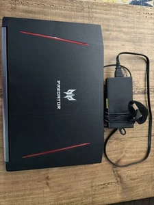 Acer Predator Helios 300 Gaming Laptop PC, 15,6" von 2019. - Bild 1 von 4