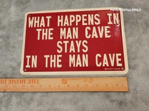 Man Cave Sign Aluminum Plate Red/White   - Bild 1 von 2