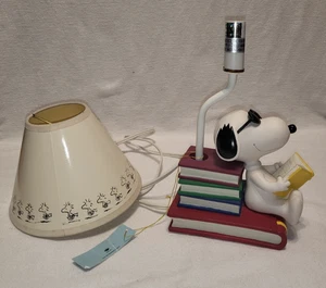 Snoopy Lamp Vintage Book Desk Light by Peanuts Westland Giftware Reading Friends - Picture 1 of 24