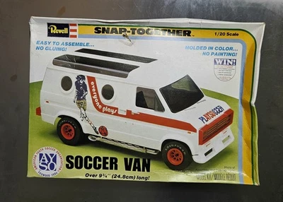 Vintage Revell Snap-Together 1/20 Scale AYSO Soccer Van model kit 1979 Rare! - Image 1 of 4