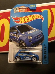2015 Hot Wheels Treasure Hunt Fiat 500 HW City Polizia HW City - Picture 1 of 3