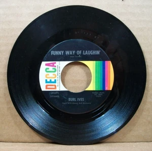 Burl Ives - Funny Way Of Laughin'/Mother Wouldn't Do That (45 RPM, Decca) - Picture 1 of 5