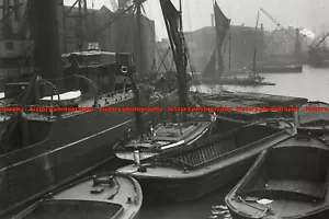 F000192 Entrance to St Katharines Dock. London. c1925 - Picture 1 of 3