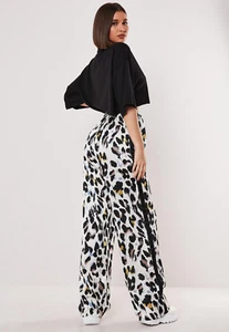 Missguided Tall US 6 Leopard Wide Leg Pant White background UK 10 Elastic waist - Picture 1 of 9