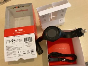 polar watch M 200 in box with charger color black GPS Sport Running - Picture 1 of 9